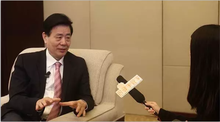 白内障手术要从“防盲”手术向屈光性白内障手术转变！
