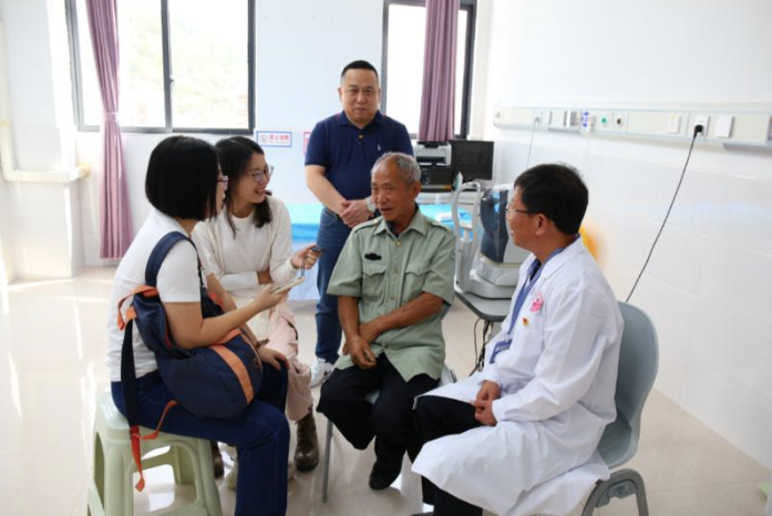 东西部协作——康晶金眼科协助镇宁县妇幼保健院完成120余台白内障手术