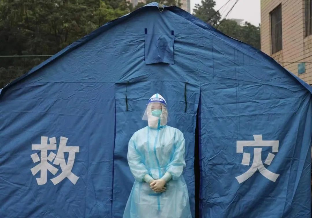 同心抗疫，金眼科“逆行上岗”|包裹在防护服下的“十三天”