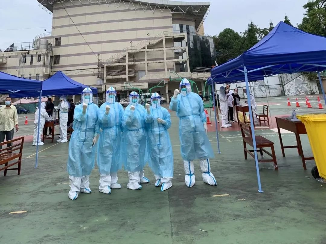 同心抗疫，金眼科“逆行上岗”|包裹在防护服下的“十三天”