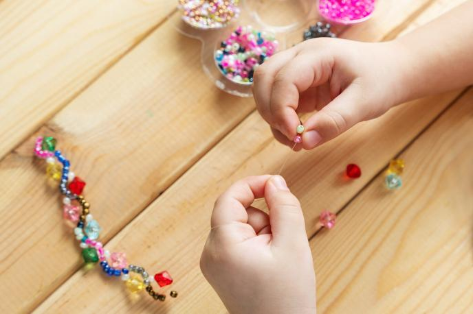 知名主持人双孩确诊弱视！3-6岁黄金治疗期，家长必看的科学干预指南