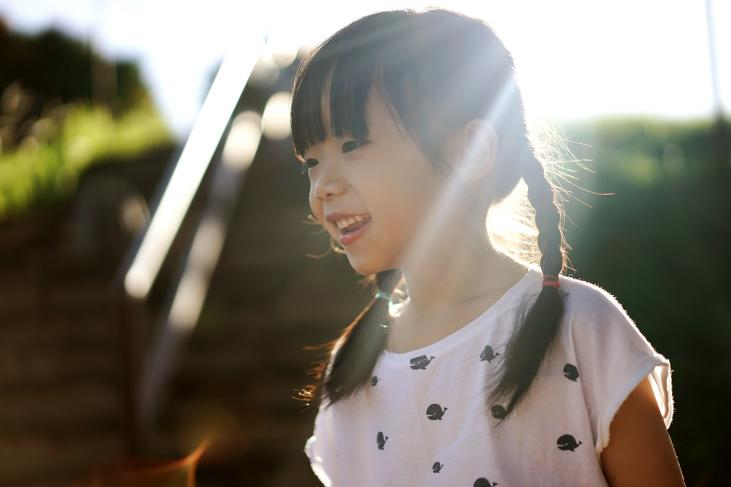 知名主持人双孩确诊弱视！3-6岁黄金治疗期，家长必看的科学干预指南